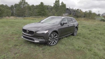 Descargar video: 2022 Volvo V90 Cross Country Design Preview