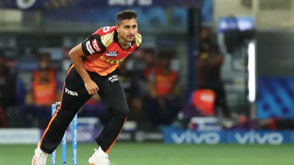 ಬುಮ್ರಾ ಶಮಿಯನ್ನು ಮೀರಿಸಿ ಕ್ರಿಕೆಟ್ ಲೋಕದಲ್ಲಿ ದಾಖಲೆ ಬರೆದ ಬೌಲರ್ | Oneindia Kannada