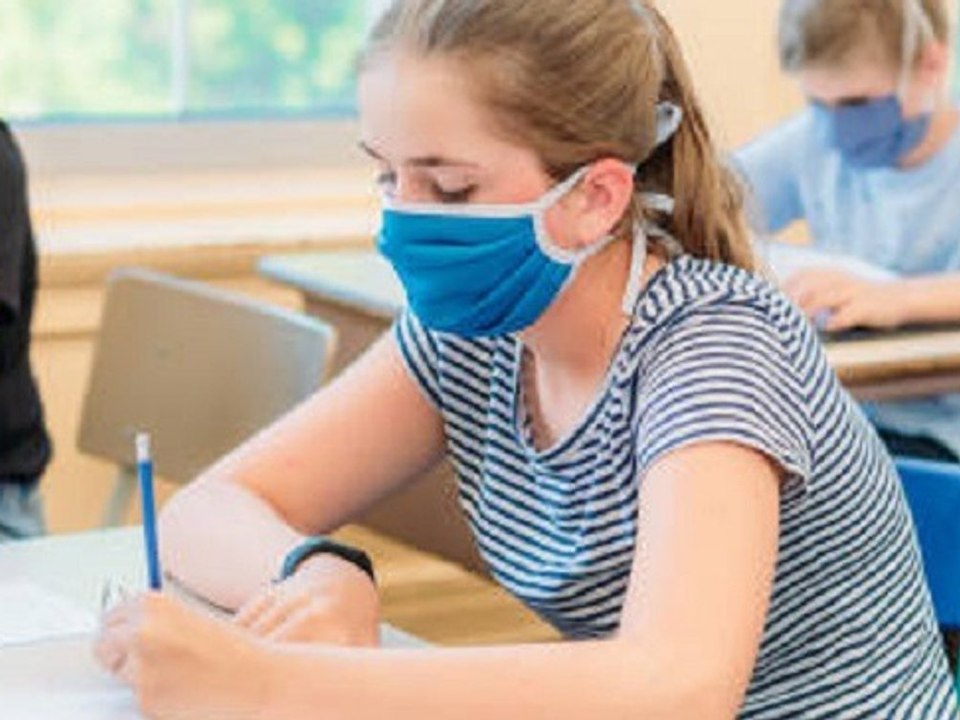 Kassenärzte fordern: Maskenthema an Schulen "einstauben"