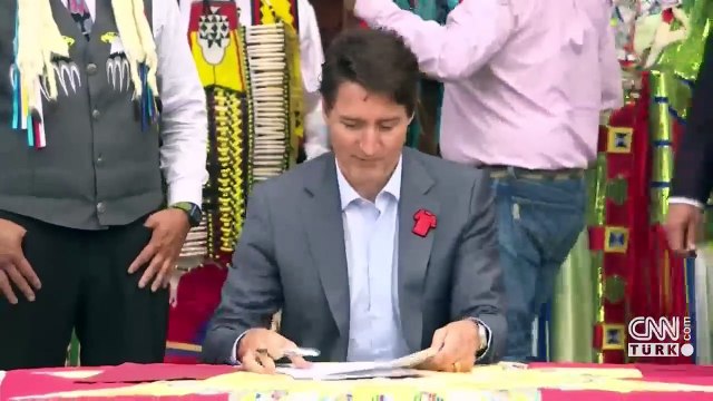 Kanada’da kamu görevlilerine iki doz COVID-19 aşısı zorunluluğu