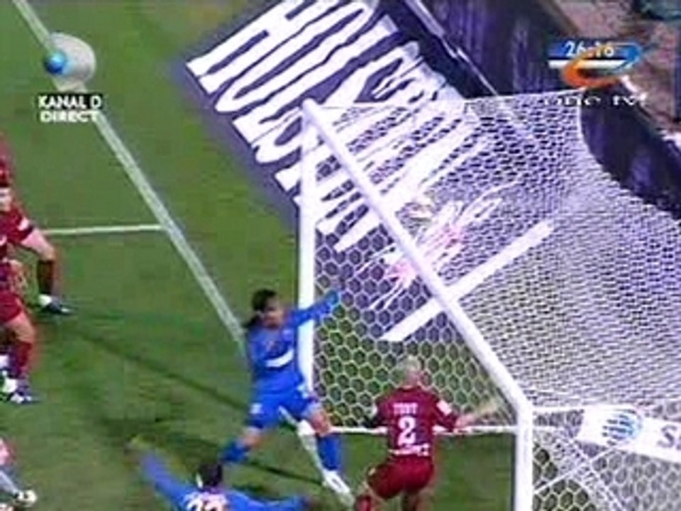 Steaua - CFR Cluj (autogol Hirschfeld) FotbalOnline.net