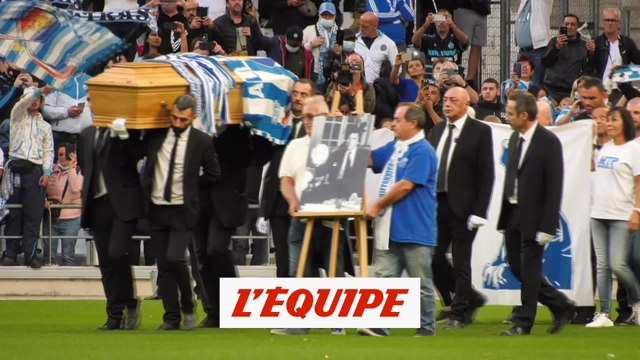 L'hommage du Vélodrome à Bernard Tapie en vidéo - Foot - Disparition Tapie