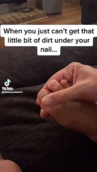 How to Properly Clean Your Toenail