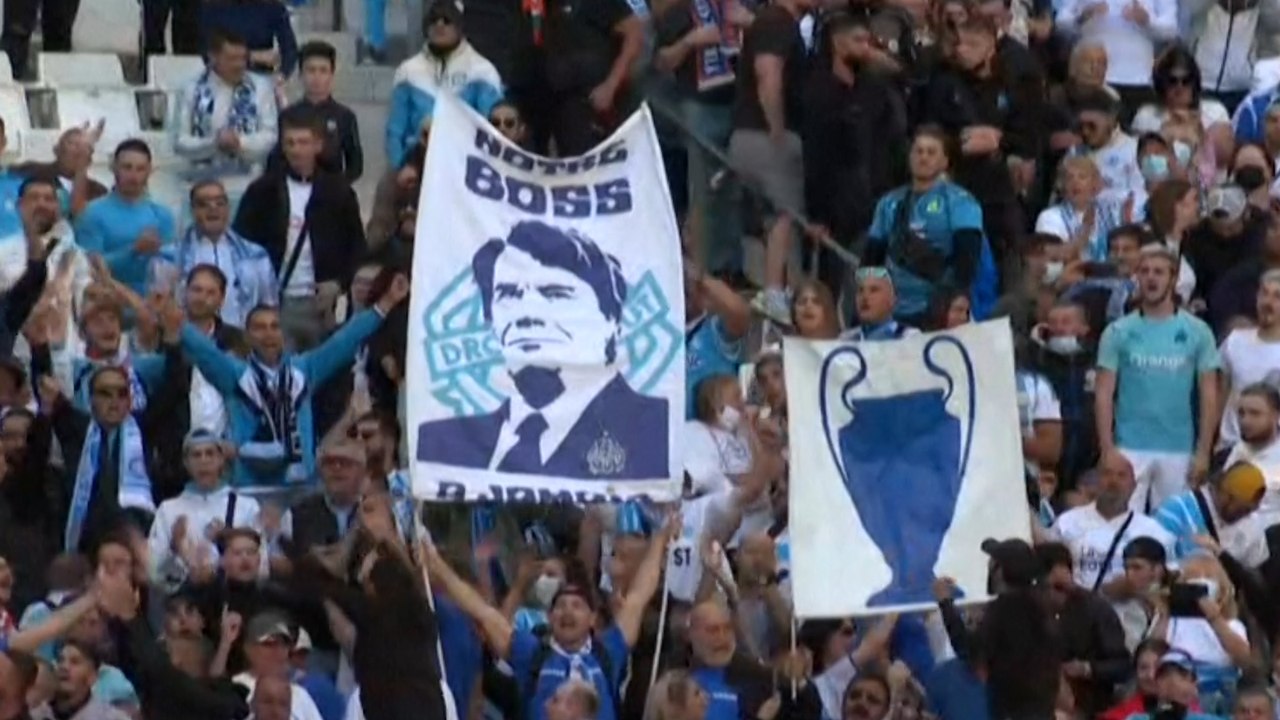 Mort de Bernard Tapie : l'hommage géant des supporters au Vélodrome