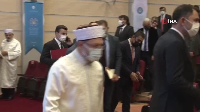 Diyanet İşleri Başkanı Prof. Dr. Erbaş: Müslümanlar için camiler en kıymetli mekanlardır