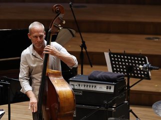 Caz sanatçısı Avishai Cohen, başkentli hayranlarına müzik ziyafeti sundu