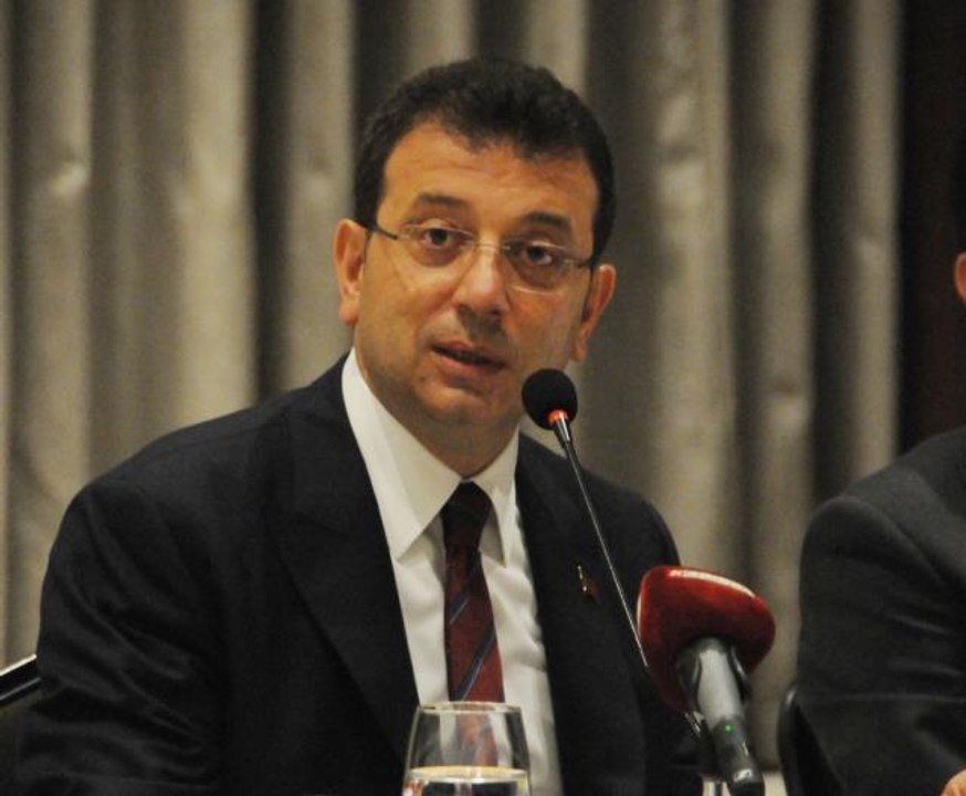 Ekrem İmamoğlu: "Tek konsantrasyonum İstanbul'a çok önemli hizmet yapan büyükşehir belediye başkanı olmak"