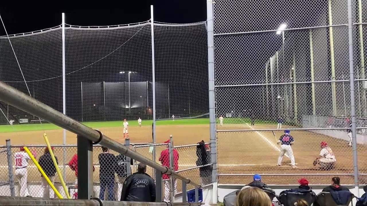 Le lanceur des Cobras retire le frappeur et termine la manche (Le Reflet - Guillaume Gervais)