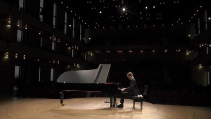 Jan Lisiecki - Chopin: Nocturnes, Op. 62: No. 2 in E Major. Lento