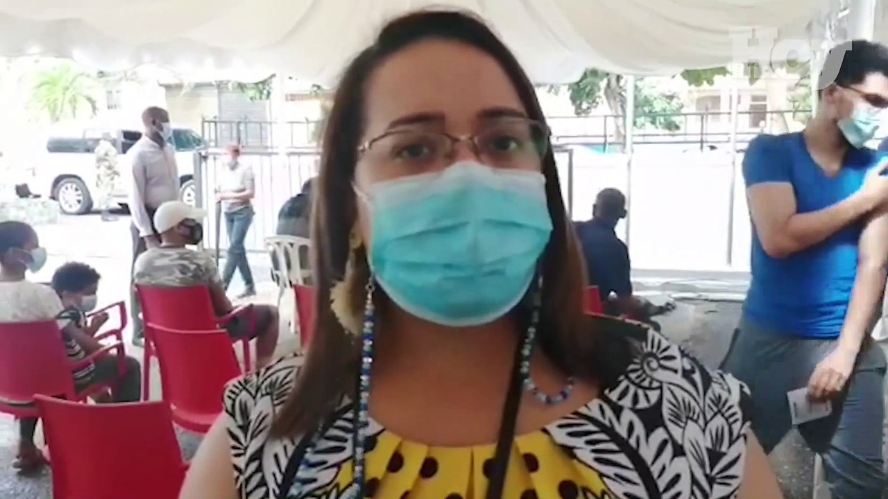 Aumento de personas a centros de vacunación tras advertencia del Gobierno