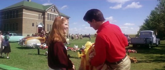 4_Superman-vs-Train---Superman-(1978)