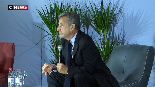 Insolite - En déplacement à Cognac, Nicolas Sarkozy se lance dans une imitation inattendue de son successeur... François Hollande !