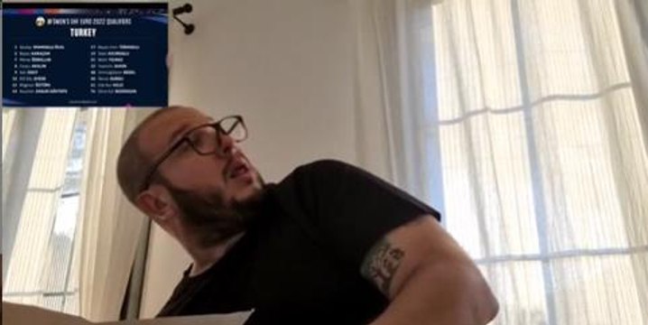 Şahan Gökbakar, Sevilay İmamoğlu Öcal'ın soyadını okumayan spor spikerini tiye aldı