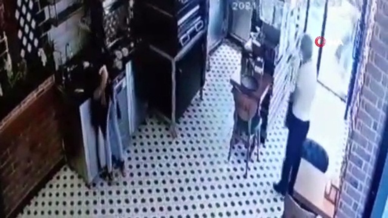 İstanbul’da seri cep telefonu hırsızını Kağıthane polisi yakaladı
