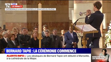 Obsèques de Bernard Tapie: son petit-fils lui rend en hommage en jouant "Amazing Grace" à la trompette