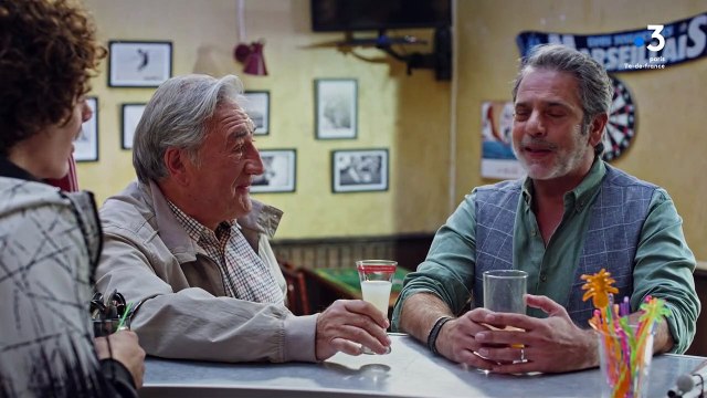 Plus belle la vie rend hommage à Bernard Tapie