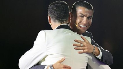 Cristiano Ronaldo 36 yaşında zirvede! Yine 'En iyi' futbolcu seçildi
