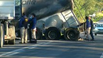 Incendian y disparan a camiones chilenos en Araucanía