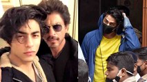 Aryan का कोर्ट के बाहर शाहरुख से गले मिलते video हुआ viral,ये है सच्चाई | FilmiBeat