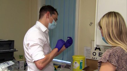 'Two for price of one': Flu jab offered with Covid booster