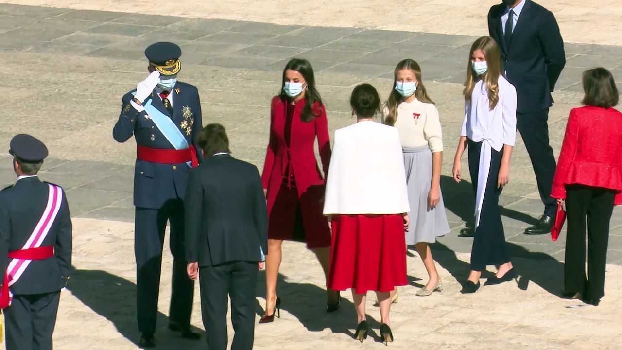 Fecha especial: los 'looks' de la Reina Letizia en el 12 de octubre