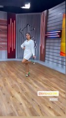 Alicia Retto modela vestidos que usa en noticiero atv edición matinal