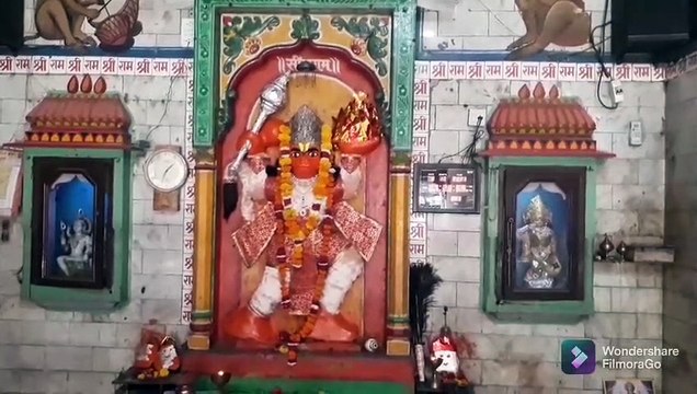 अनूठी आस्था: हनुमानजी को नहीं लगे गर्मी, भक्तों ने मंदिर में लगा दिया एसी