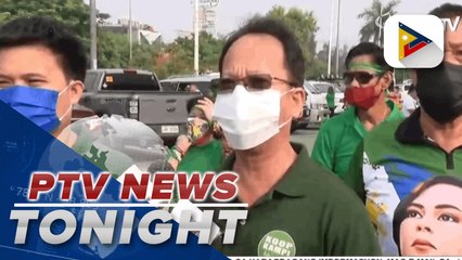 Mayor Sara Duterte’s supporters troop to COC filing venue to urge her to run for president but presidential daughter reiterated she will run as Davao City mayor instead