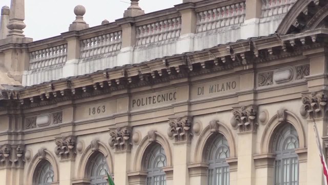 Pnrr: diciotto miliardi per la scuola, tre andranno agli asili nido