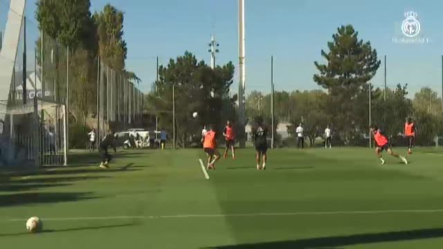 Nuevo entrenamiento del Real Madrid sin los internacionales