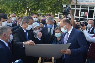 Download Video: Son dakika haber! BALIKESİR - Milli Eğitim Bakanı Mahmut Özer, meslek lisesi ziyaretinde bulundu