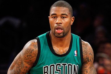 Las autoridades federales arrestan a exjugadores de la NBA por presunta estafa médica