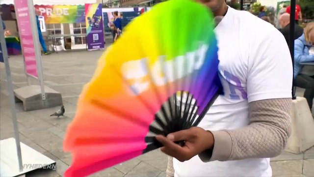 Kasper Hjulmand hyldet som årets laks | Lars Henriksen | WorldPride & Copenhagen Pride 2021 | Nyhederne | TV2 Play @ TV2 Danmark