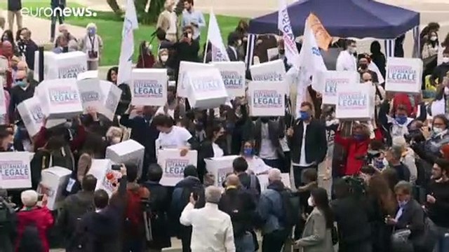 Un milione e 200 mila firma per il referendum sull'eutanasia