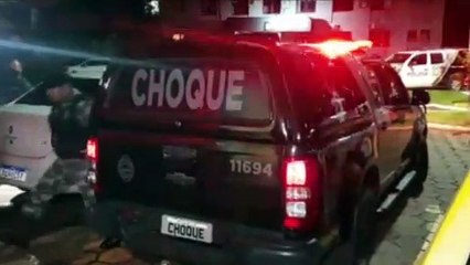 Durante operação em Cascavel,  militares do Serviço Reservado e Choque detém usuários e suspeitos de tráfico
