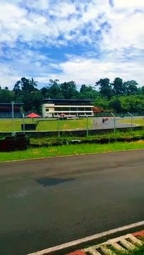 Latihan balap di cirkuit sentul bogor