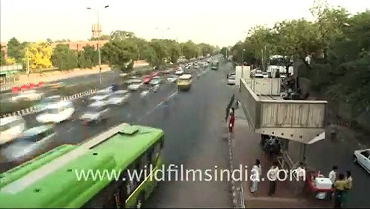 Time Lapse of Traffic in Moti Bagh, New Delhi