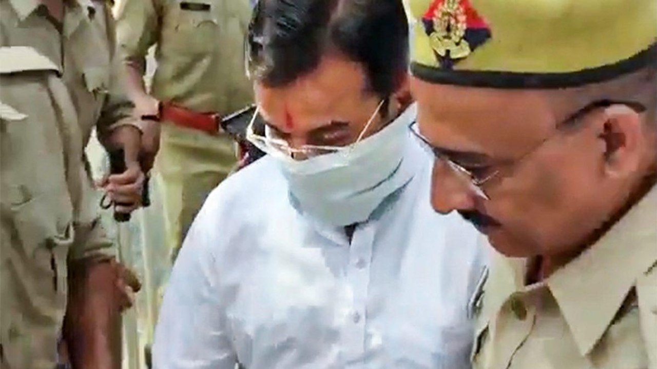 Know who is present for Ashish Mishra's interrogation