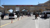 Tamamen açılan Kapıköy Gümrük Kapısı'nda İranlı turist hareketliliği