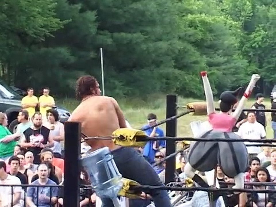 2009.06.06 Nick Gage vs John Moxley vs Scotty Vortex (CZW TOD8)