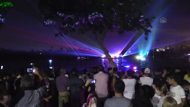 5. Uluslararası Adana Lezzet Festivali'nde lazer ve havai fişek gösterisi