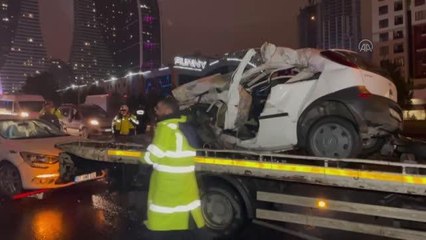 Son dakika haber: Tırla çarpışan otomobilde 1 kişi öldü, 1 kişi yaralandı