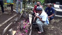 Momen Yosef Ziarah ke Makam Tuti dan Amel di TPU Istuning Subang