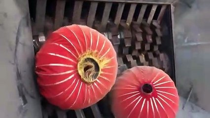 Coba Lihat Video Ini, Benda-benda Ini Digiling Halus Sampai Ada Terbakar