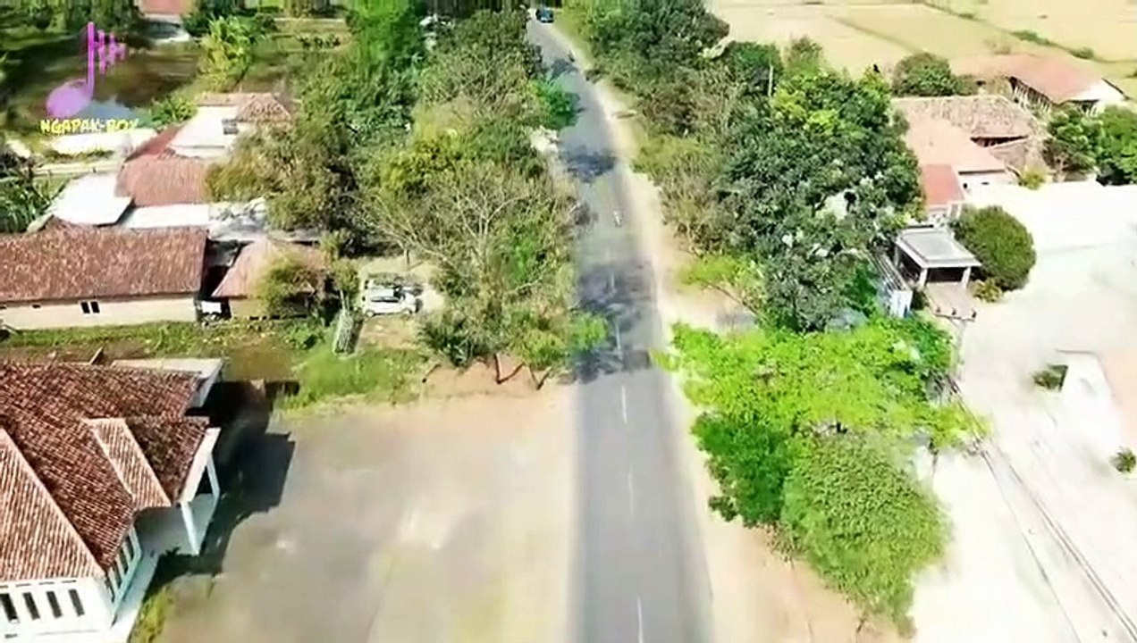 MENDUNG TANPO UDAN
