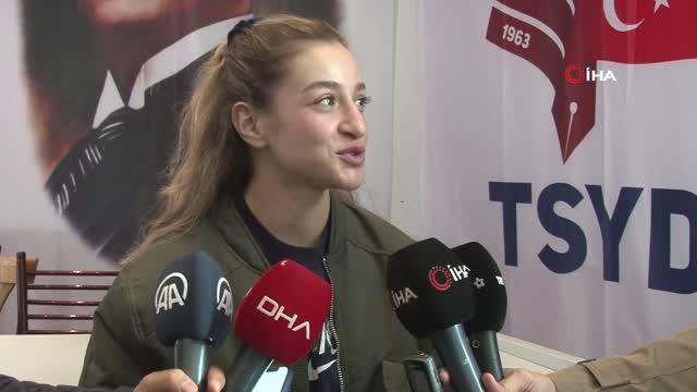 Son dakika haber: Buse Naz Çakıroğlu: Olimpiyatlarda aldığım madalya, bana iki olimpiyat hayali kurmamı sağladı - Gümüş madalya kazanmanın sevinci değil altın...