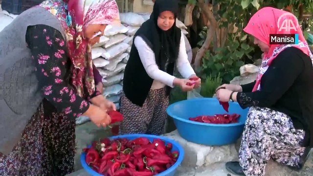 16 çeşit bitki ve sebzeden hazırlanan Demirci tarhanası şifa kaynağı oluyor