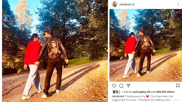 रकुल प्रीत सिंह ने किया सबको सरप्राइज ,बॉयफ्रेंड जैकी भगनानी के साथ अपने प्यार का किया इजहार