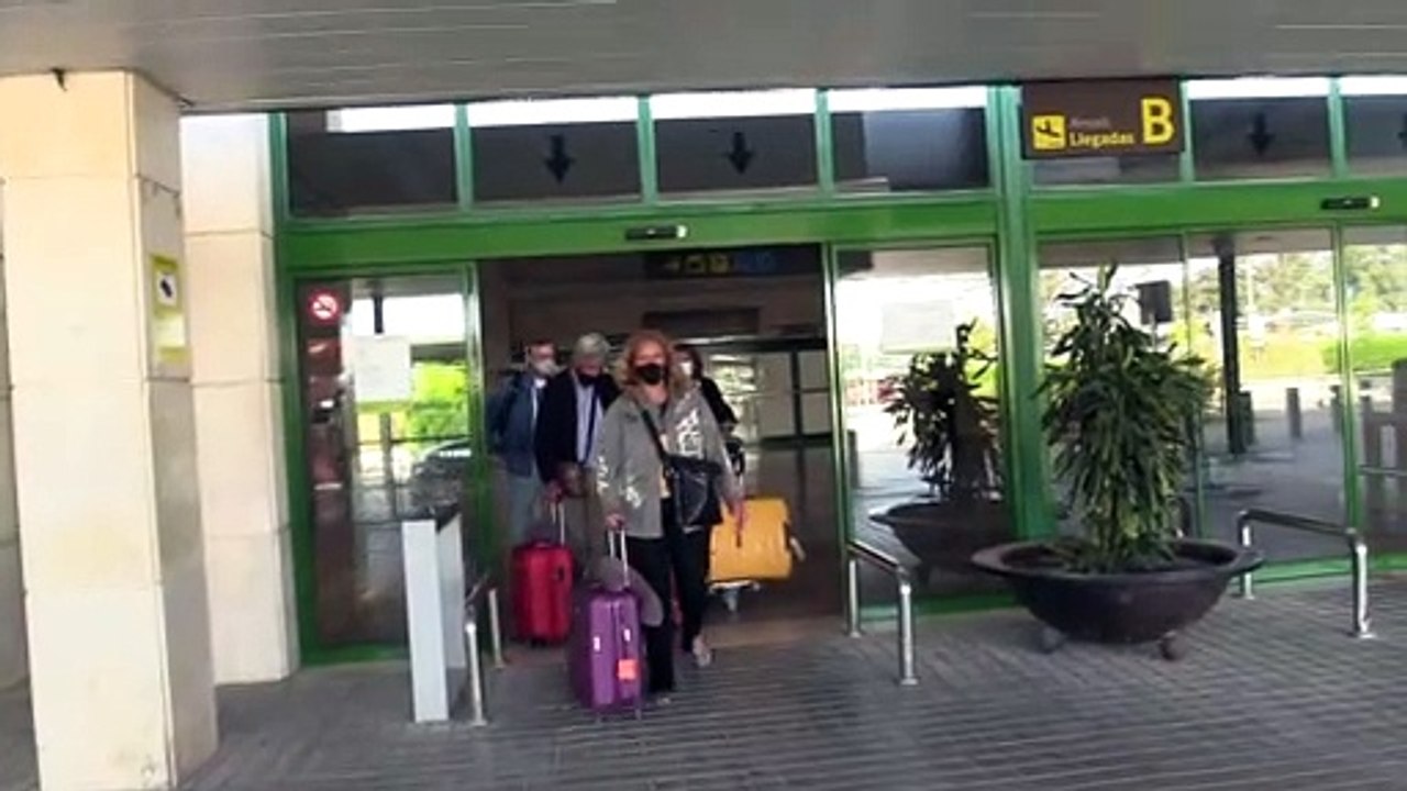 Isabel Pantoja sigue sin pagar los 76.000 euros que debe a Loli, la quiosquera: "No la reconozco"