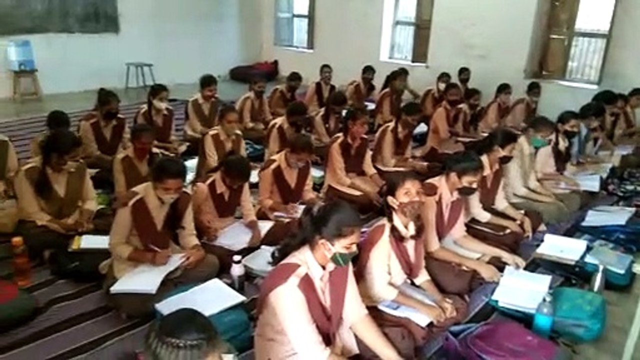 पहले कोरोना ने छुड़ाई पढ़ाई तो अब बॉर्डर की बालिकाओं की चिंता यूं बढाई